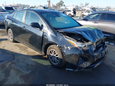 TOYOTA PRIUS 2017
