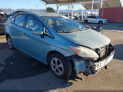 TOYOTA PRIUS 2014