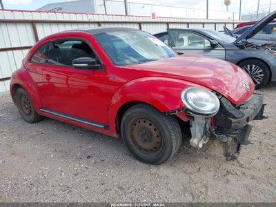 VOLKSWAGEN BEETLE 2014