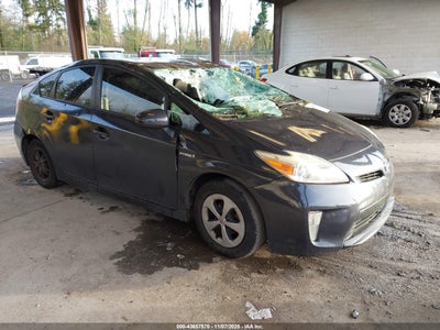 TOYOTA PRIUS 2013