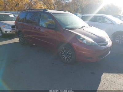 TOYOTA SIENNA 2008