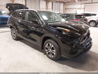 TOYOTA HIGHLANDER 2025