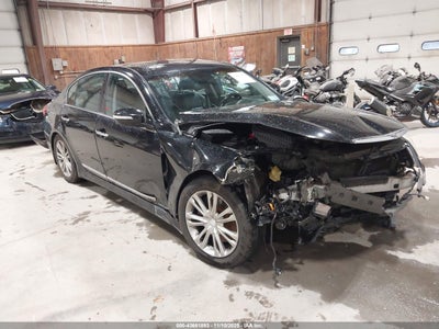 HYUNDAI GENESIS 2012