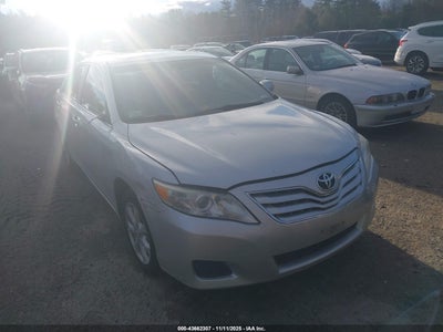 TOYOTA CAMRY 2011