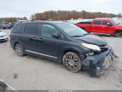 TOYOTA SIENNA 2019