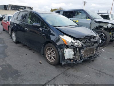 TOYOTA PRIUS V 2014