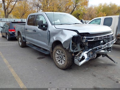 FORD F-250 2024