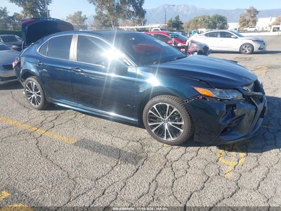 TOYOTA CAMRY 2018
