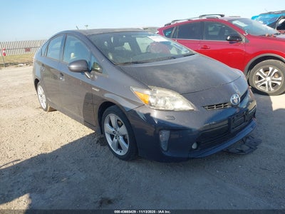 TOYOTA PRIUS 2014