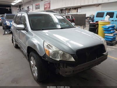 SUBARU OUTBACK 2012