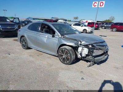 TOYOTA CAMRY 2018