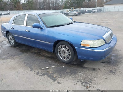 LINCOLN TOWN CAR 2008