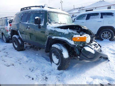 TOYOTA FJ CRUISER 2011