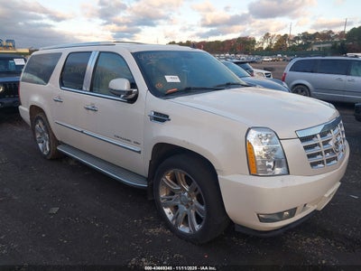 CADILLAC ESCALADE ESV 2011