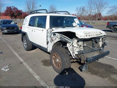 TOYOTA FJ CRUISER 2012
