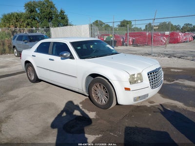 CHRYSLER 300 2010