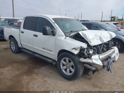 NISSAN TITAN 2010
