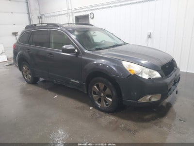 SUBARU OUTBACK 2010