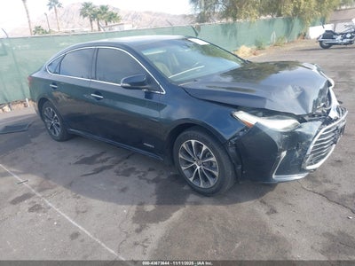 TOYOTA AVALON HYBRID 2018