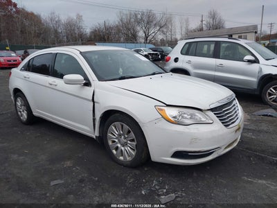 CHRYSLER 200 2012