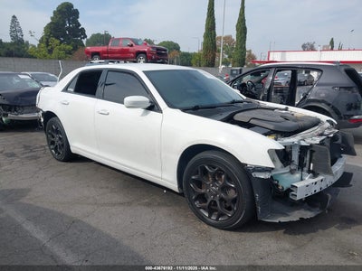 CHRYSLER 300 2019