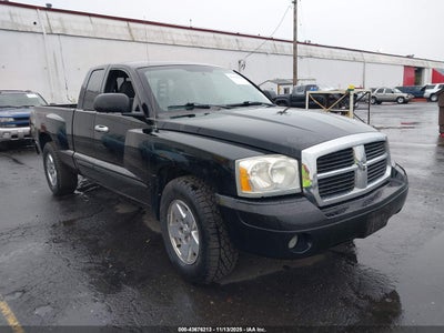 DODGE DAKOTA 2005