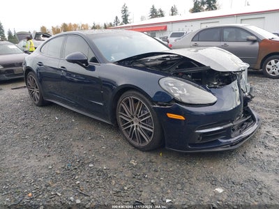 PORSCHE PANAMERA 2020