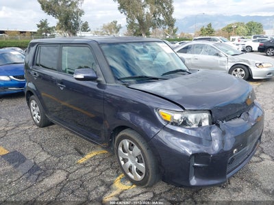 SCION XB 2012