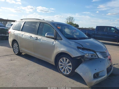 TOYOTA SIENNA 2015