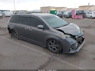 TOYOTA SIENNA 2020