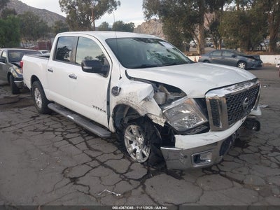 NISSAN TITAN 2017