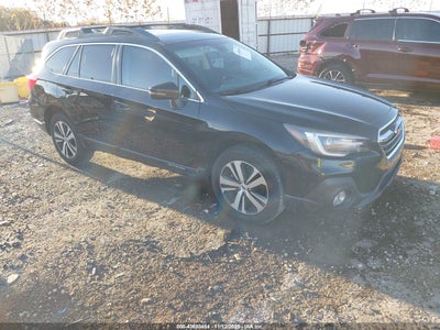 SUBARU OUTBACK 2018