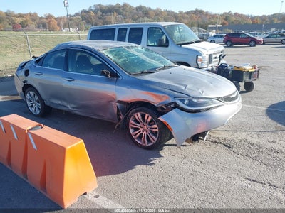 CHRYSLER 200 2015