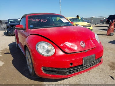 VOLKSWAGEN BEETLE 2015