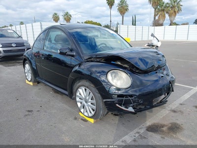 VOLKSWAGEN NEW BEETLE 2008
