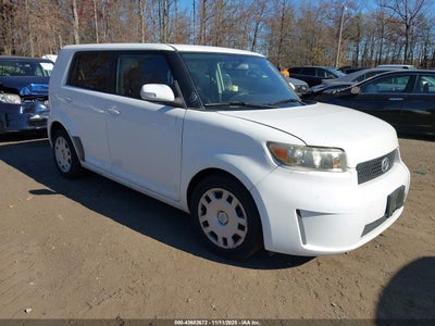 SCION XB 2010