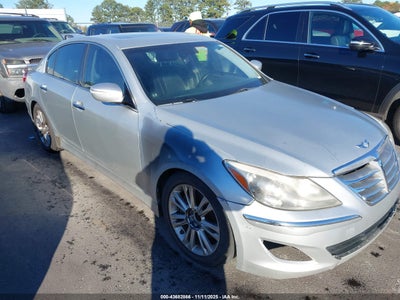 HYUNDAI GENESIS 2013