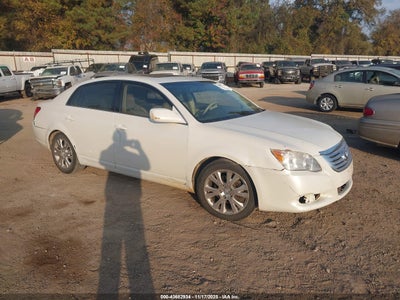 TOYOTA AVALON 2010