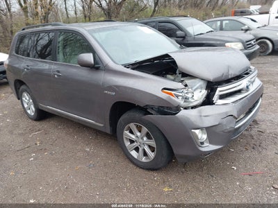 TOYOTA HIGHLANDER HYBRID 2011