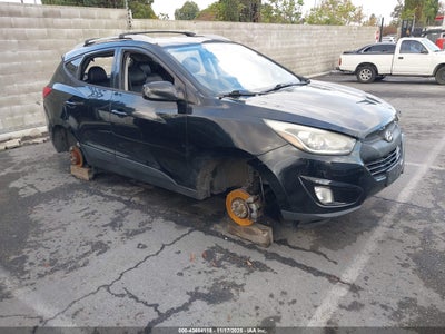 HYUNDAI TUCSON 2015
