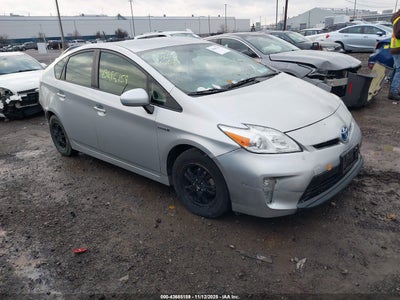 TOYOTA PRIUS 2015
