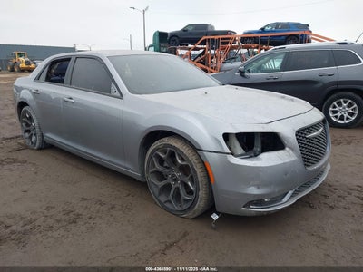 CHRYSLER 300 2015