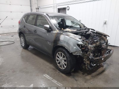 NISSAN ROGUE 2017