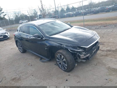 INFINITI QX30 2017