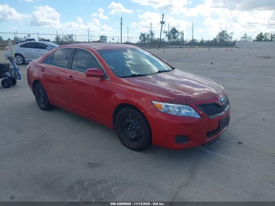 TOYOTA CAMRY 2011