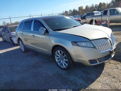 LINCOLN MKT 2010