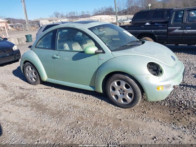 VOLKSWAGEN NEW BEETLE 2002