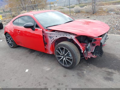 TOYOTA GR86 2024