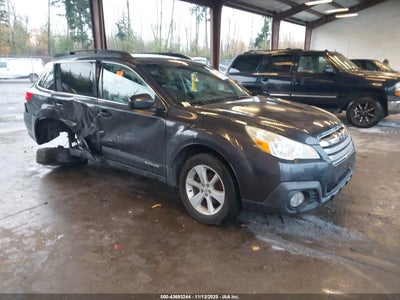SUBARU OUTBACK 2013