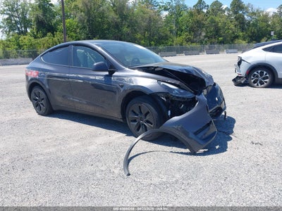 TESLA MODEL Y 2025